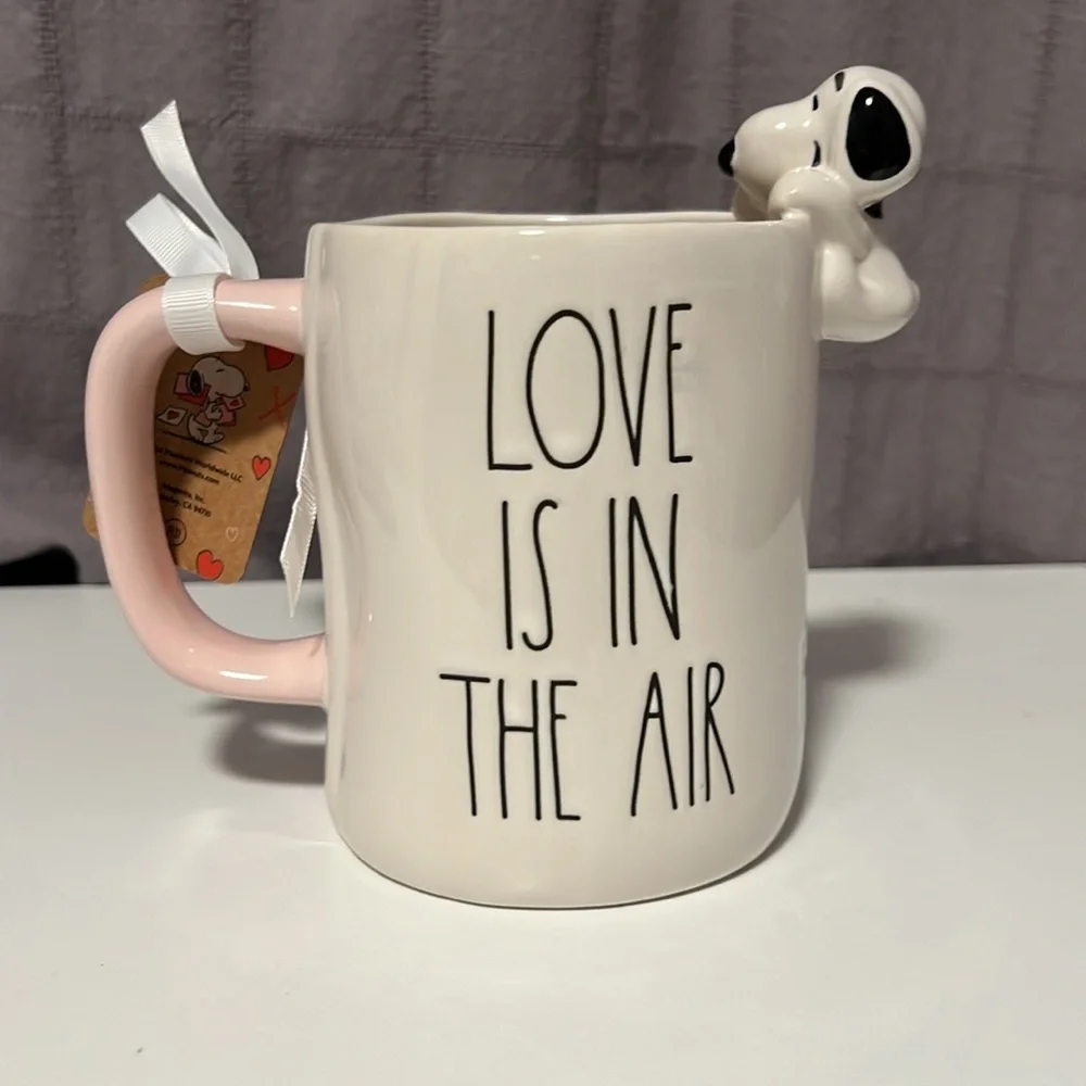 Peanuts Snoopy Mug - Picture 3 of 5